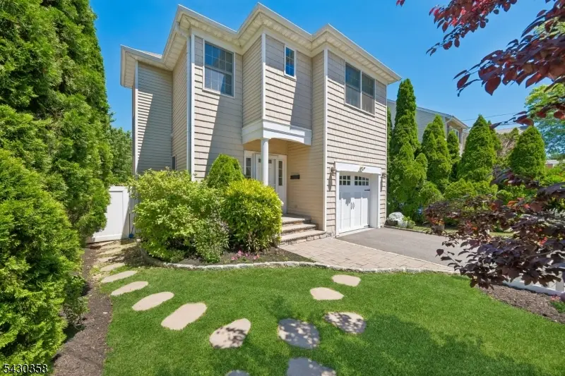 13 Edgar St, Summit, NJ 07901 - #1