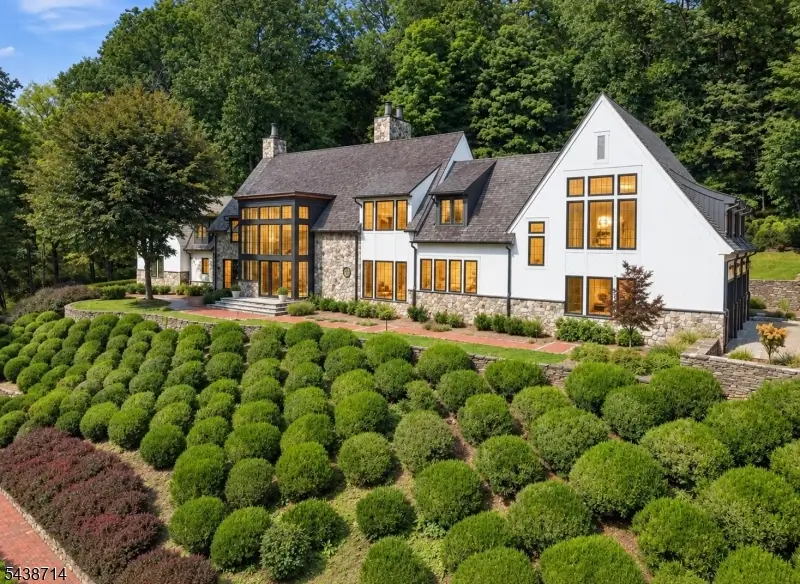 171 Campbell Rd, Bernardsville, NJ 07924 - #2