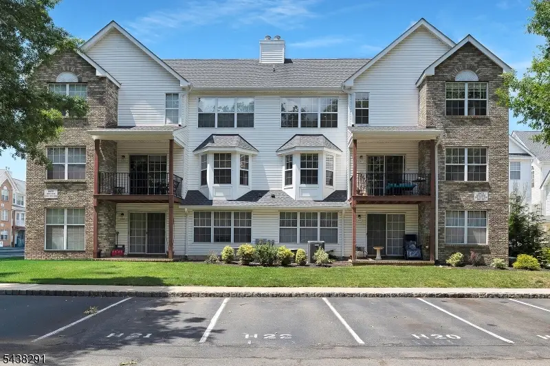 810 Plymouth Rd, North Brunswick, NJ 08902 - #3