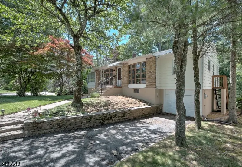 54 Oak Crest Rd, West Orange, NJ 07052 - #2