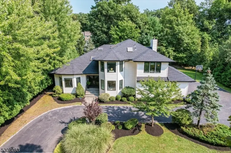 4 Ash Ave, West Orange, NJ 07052 - #2