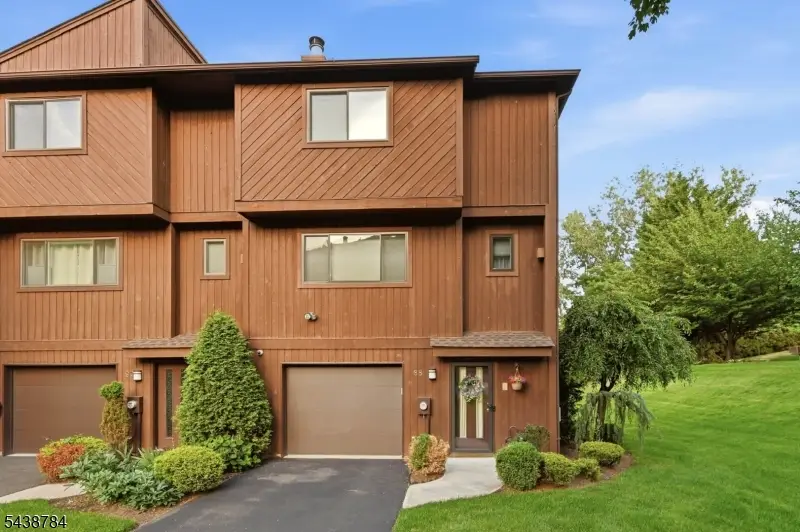 88 Metro Vista Dr, Hawthorne, NJ 07506 - #1