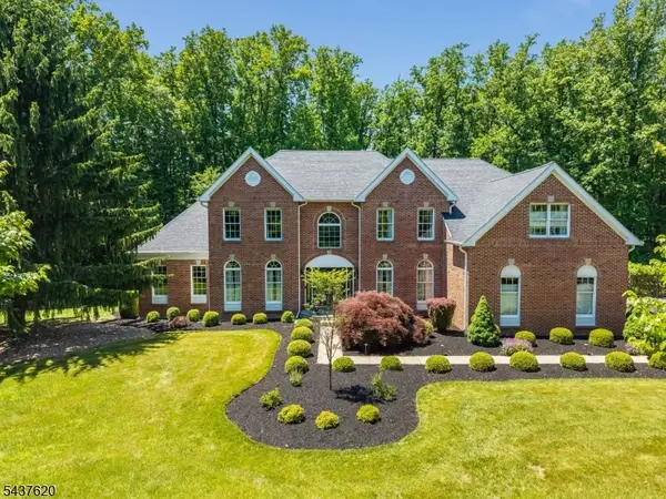 12 Wyckoff Rd, Bethlehem Twp., NJ 08827