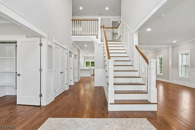 1 Lourdes Ct, Andover, NJ 07860 - #3