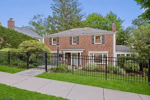 32 Undercliff Ter, West Orange Twp., NJ 07052