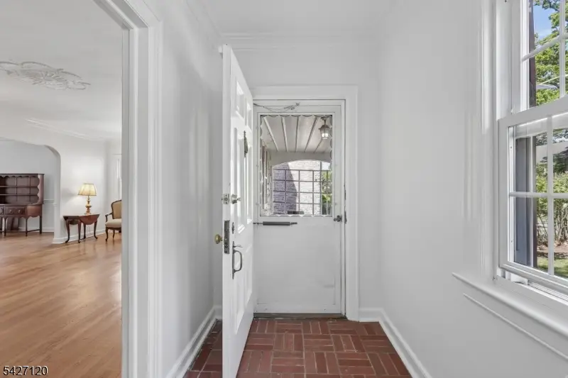 24 Wilton Ter, Verona, NJ 07044 - #3