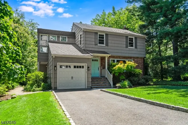 40 Collinwood Rd, Maplewood, NJ 07040 - #2