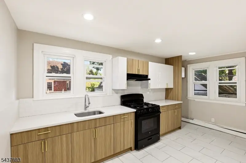 712 Sheridan Ave, Roselle, NJ 07203 - #2