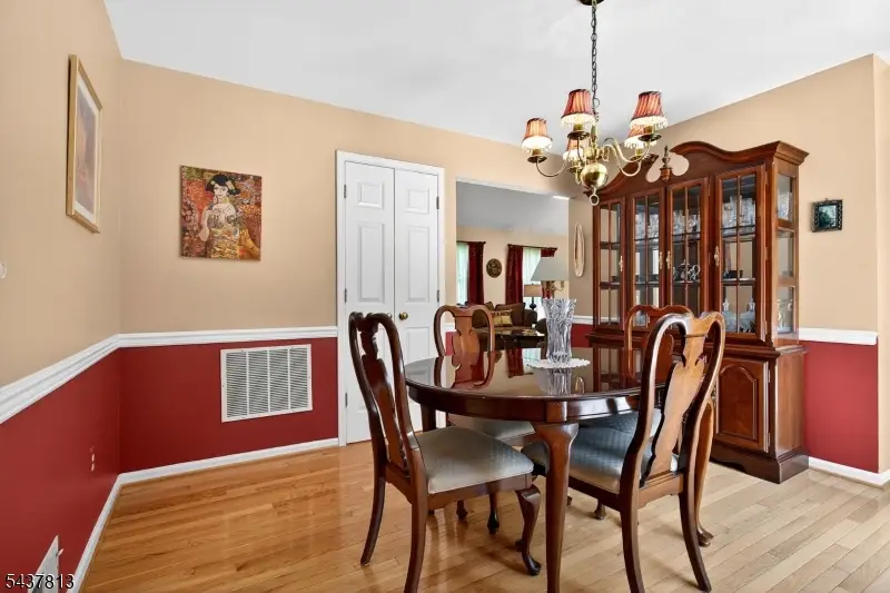 15 Hampton Ct, Bernards, NJ 07920 - #3