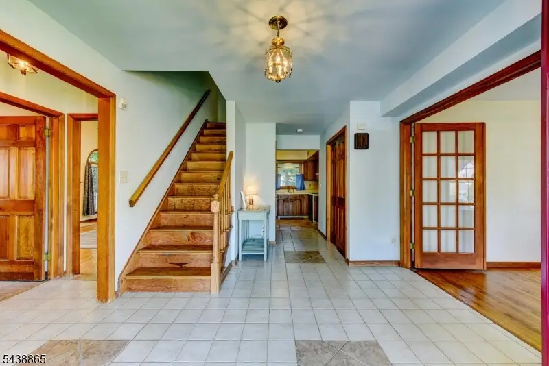 3 Obert Dr, Raritan, NJ 08869 - #3