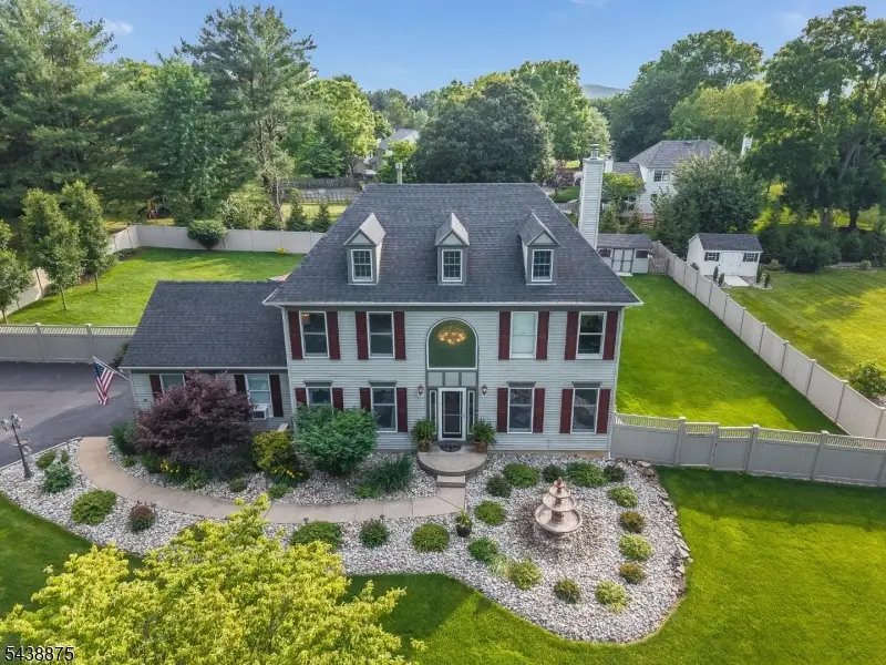 2 Saint Andrews Dr, Washington, NJ 07882 - #2
