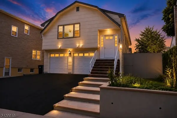 389 Madeline Ave, Garfield City, NJ 07026