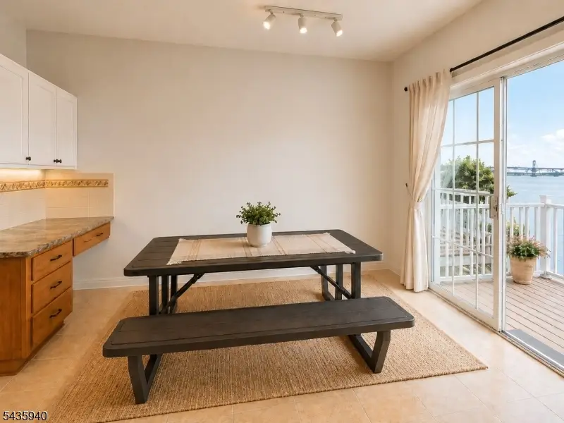 17 Willow St, Jersey City, NJ 07305 - #3