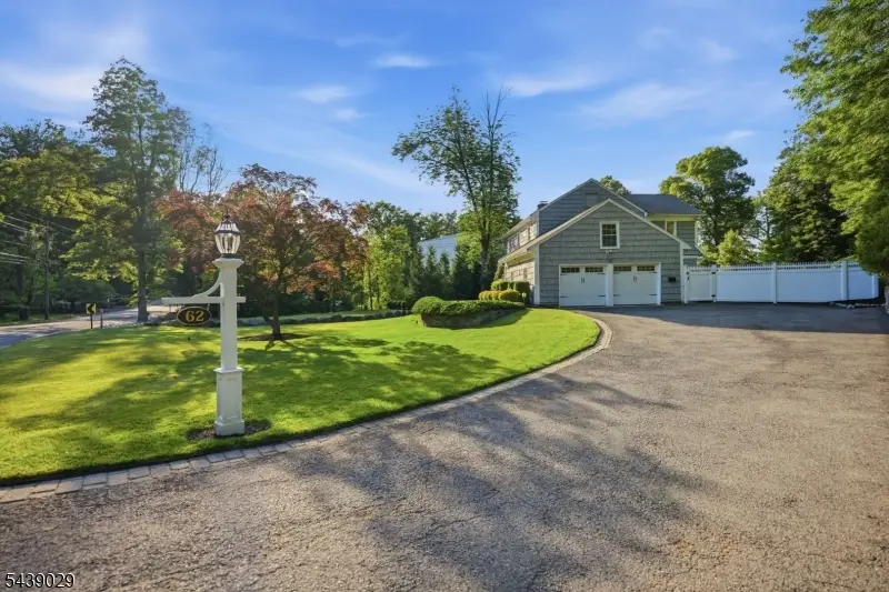 62 Fells Rd, Verona, NJ 07044 - #2