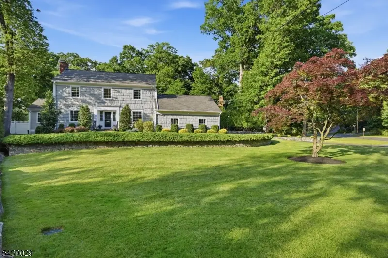 62 Fells Rd, Verona, NJ 07044 - #3