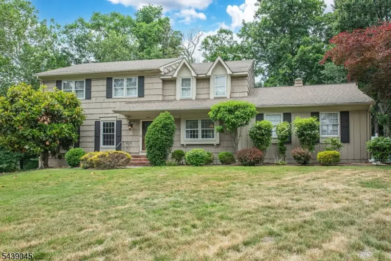 7 Natalie Dr, West Caldwell, NJ 07006 - #2