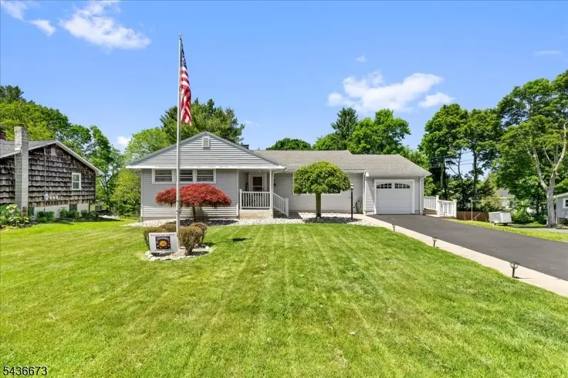 62 New St, Hampton, NJ 08827 - #2