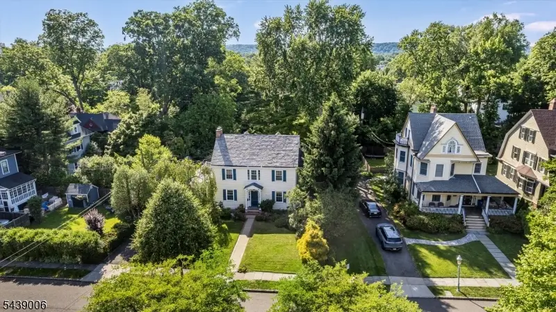 8 Summit St, Glen Ridge, NJ 07028 - #2