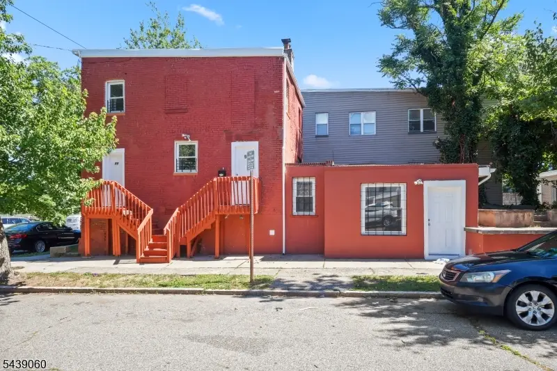 98 S Devine St, Newark, NJ 07106 - #2