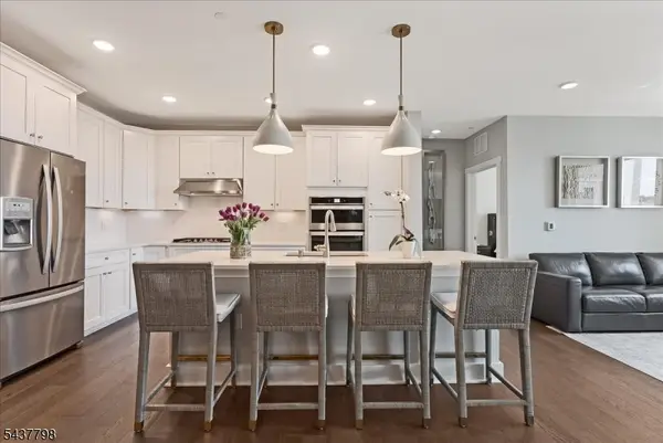 1 Vanderbilt Blvd #309, Florham Park Boro, NJ 07932