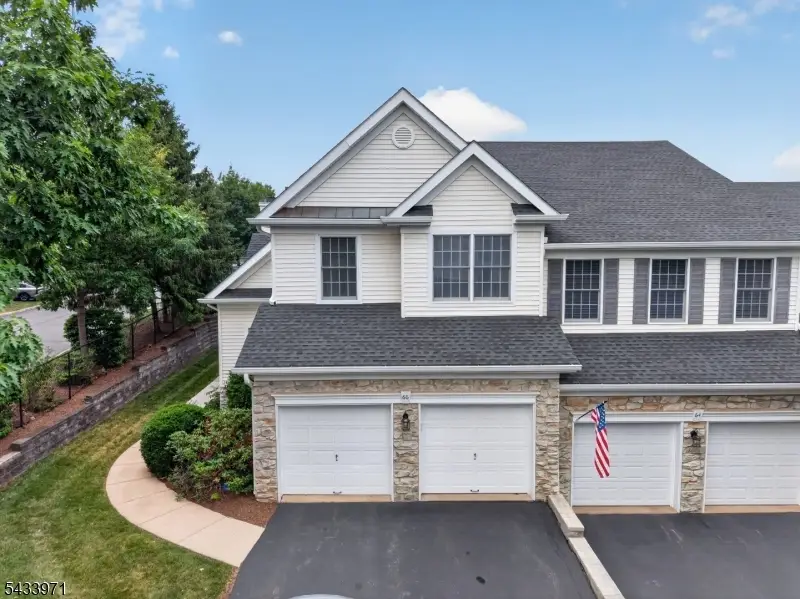 66 La Costa Dr, Clinton, NJ 08801 - #1
