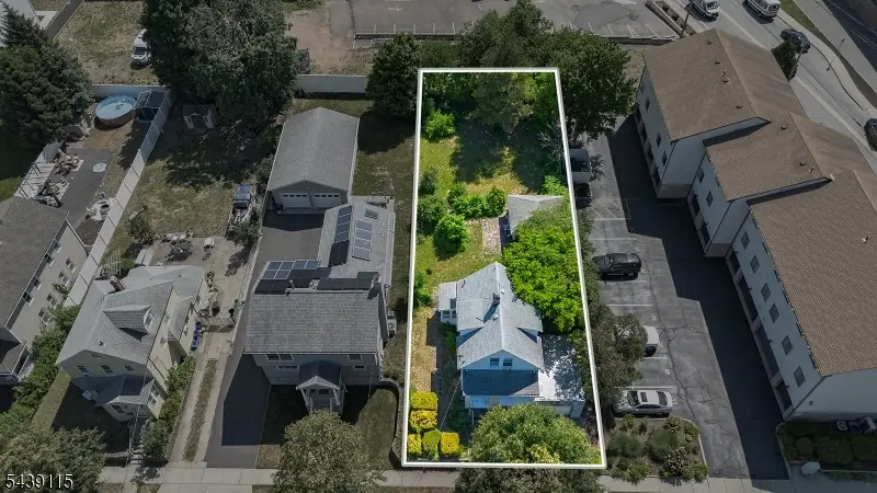 112 Page Ave, Lyndhurst, NJ 07071 - #3