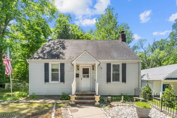 226 E Northfield Rd, Livingston Twp., NJ 07039