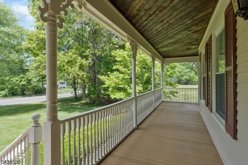 16 Knollcroft Rd, Lyons, NJ 07920 - #2