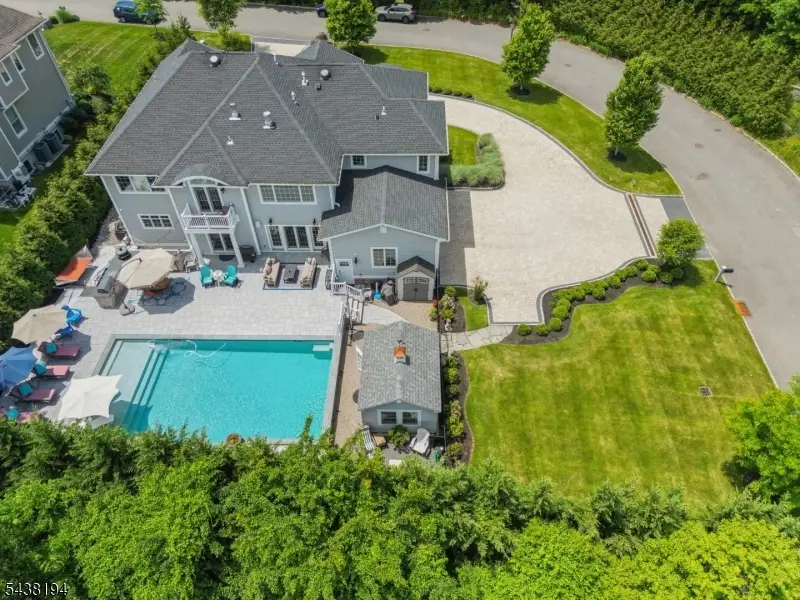 2 Arianna Ct, East Hanover, NJ 07936 - #2