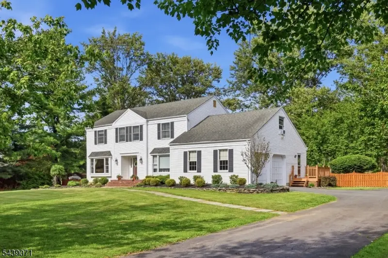 46 Glen Ridge Dr, Washington, NJ 07853 - #2