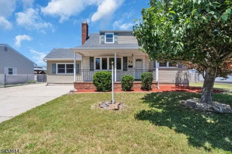 62 Louise Dr, Manville, NJ 08835 - #2