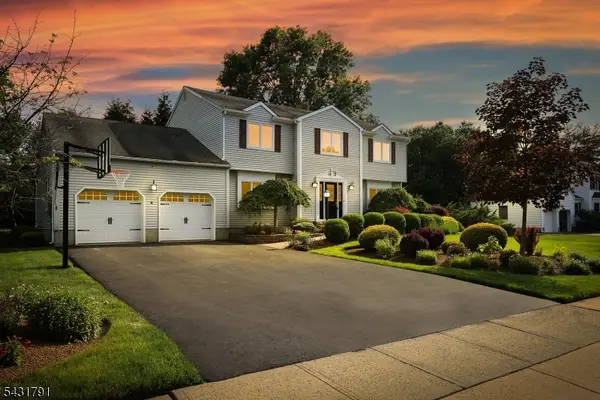 13 Daniel Dr, Hillsborough Twp., NJ 08844