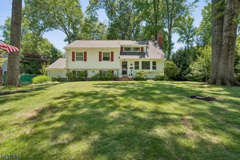 17 Orange Pl, Packanack Lake, NJ 07470 - #2