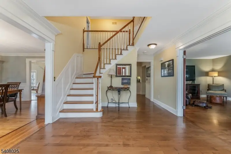 6 Bluebird Ct, Raritan, NJ 08822 - #2