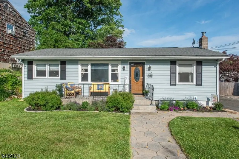 123 Idalroy Trl, Hopatcong, NJ 07843 - #1