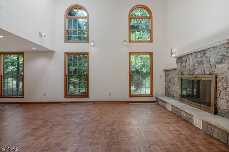 29 Brook Dr, Watchung, NJ 07069 - #3