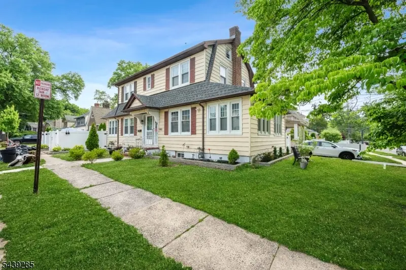 955 Hamilton St, Rahway, NJ 07065 - #3