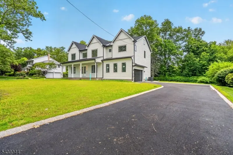 81 Ridge Dr, Livingston, NJ 07039 - #3