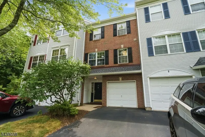 9 Knox Ct., The Hills, NJ 07920 - #2