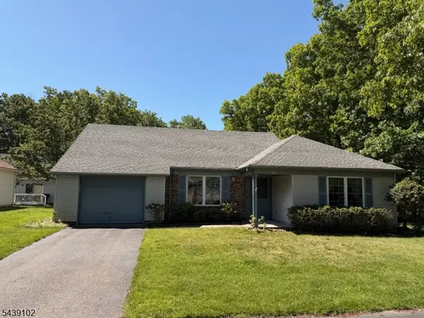 541 Petunia Ln, Manchester Twp., NJ 08759