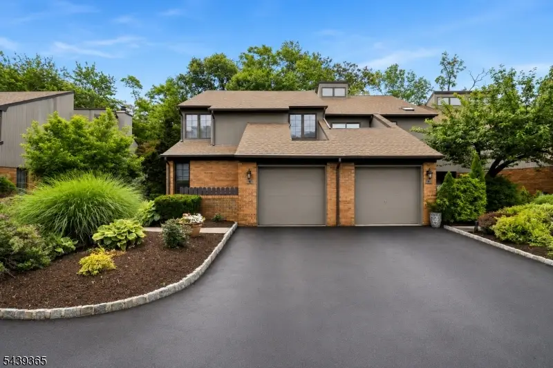 9 Shelley Pl, Morris, NJ 07960 - #1