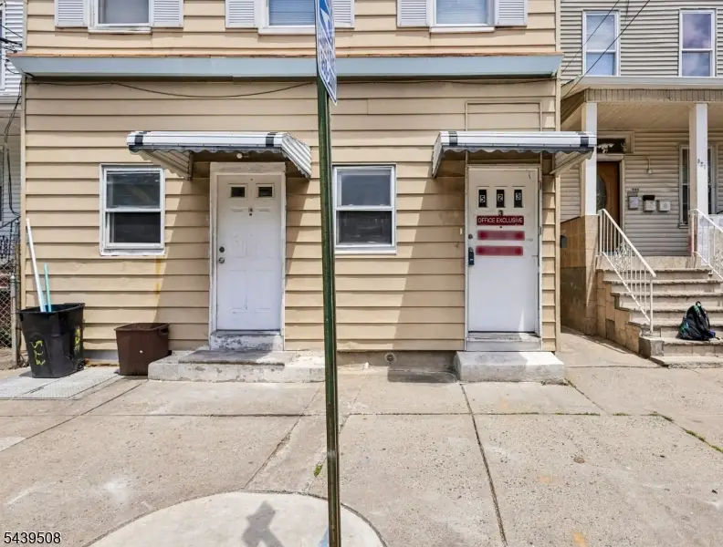 523 Franklin St, Elizabeth, NJ 07206 - #3