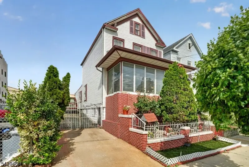 79 E Jersey St, Elizabethport, NJ 07206 - #2