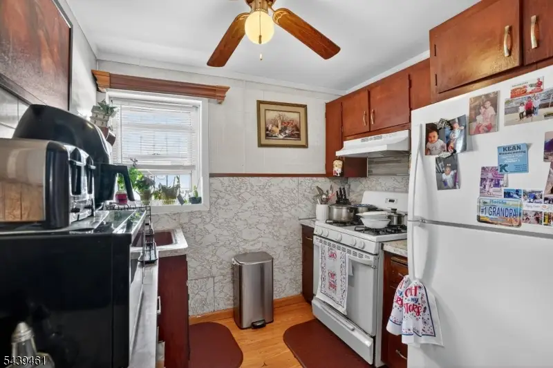 79 E Jersey St, Elizabethport, NJ 07206 - #3