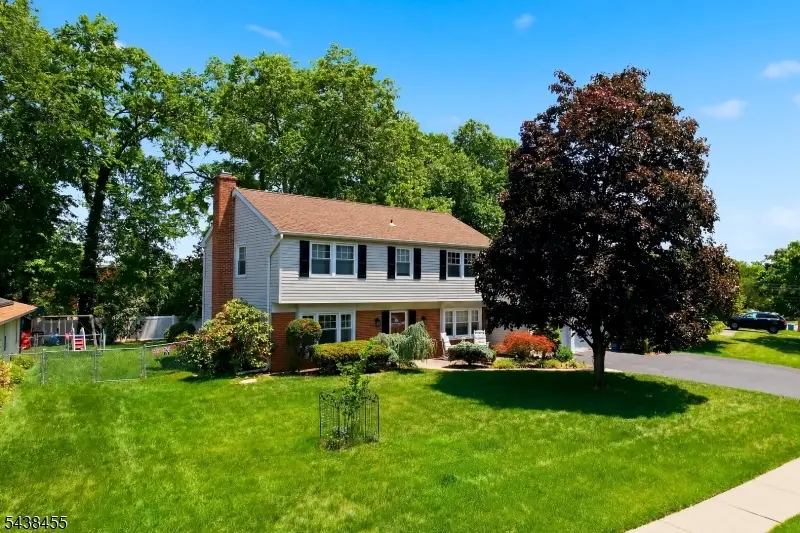 13 Abbott Rd, Franklin, NJ 08873 - #1