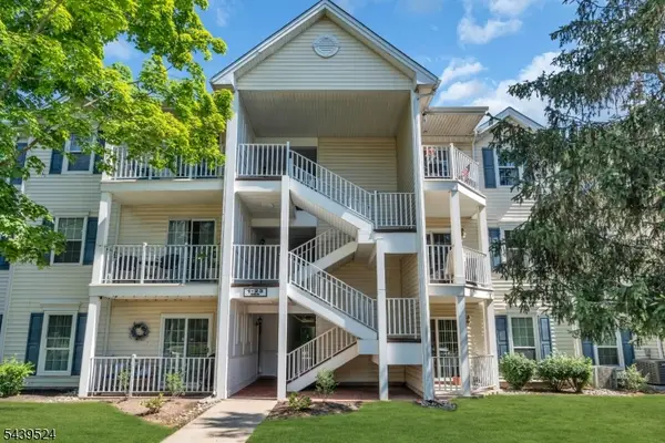 19 Amethyst Way #19, Franklin Twp., NJ 08823