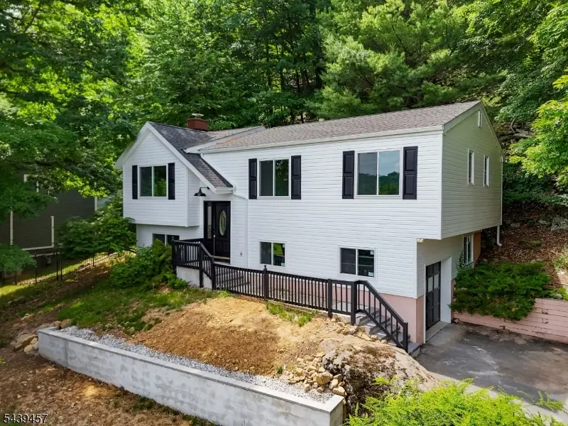 12 Fairway Trl, Lake Mohawk, NJ 07871 - #1