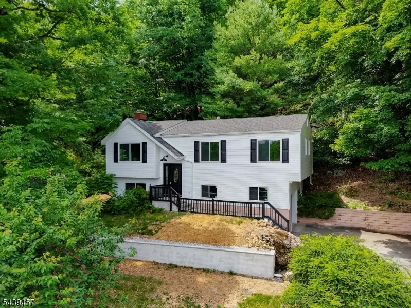 12 Fairway Trl, Lake Mohawk, NJ 07871 - #3