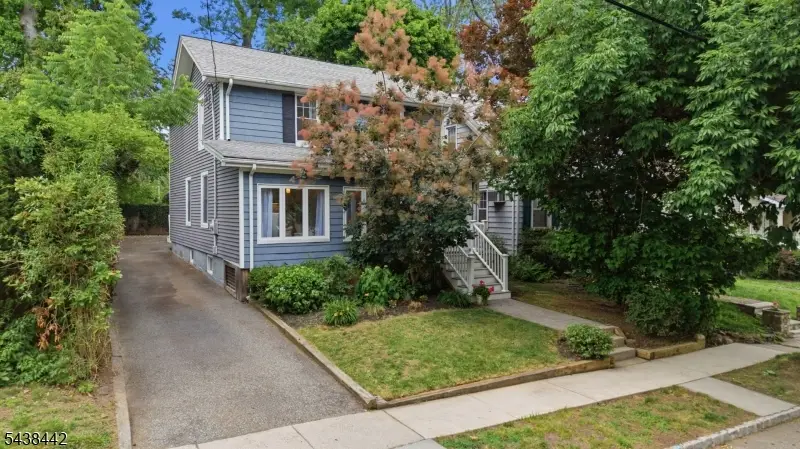 14 Gray St, Montclair, NJ 07042 - #2
