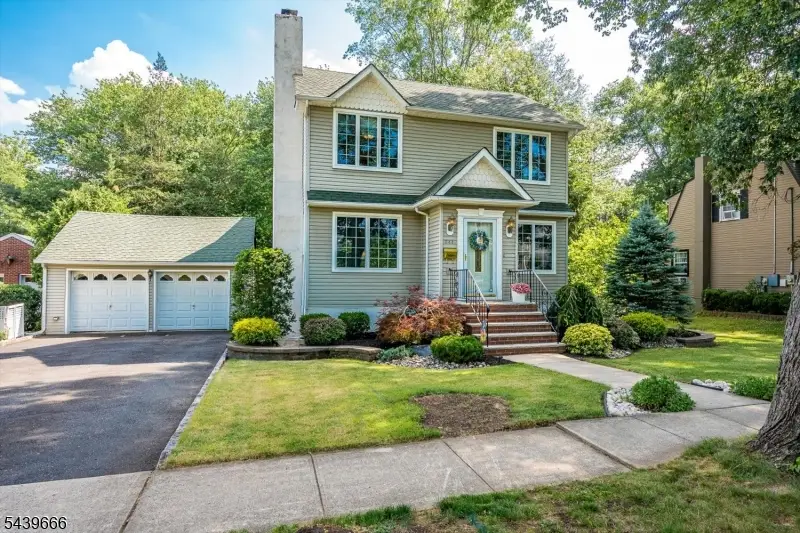 844 Milton Blvd, Rahway, NJ 07065 - #2